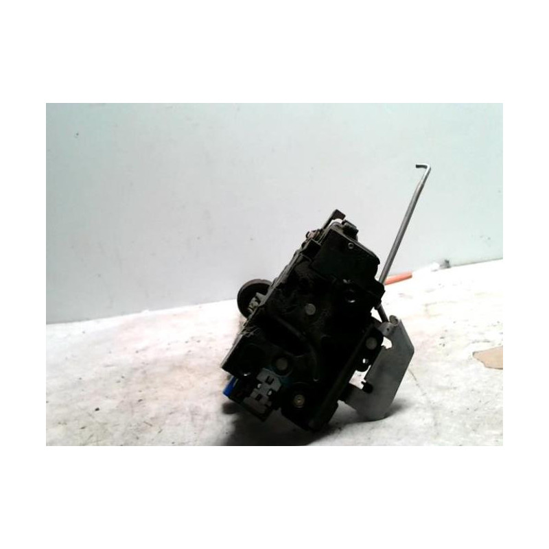 Serrure avant droit AUDI A3 2 PHASE 1 d’occasion
