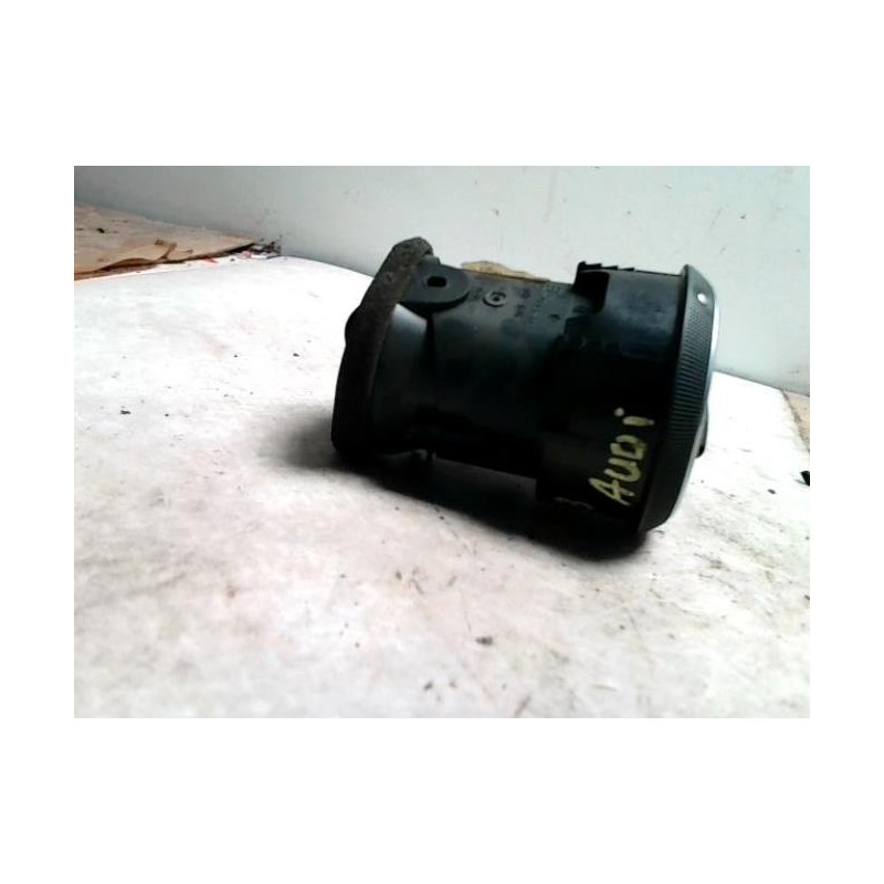 Aerateur tableau de bord avant gauche AUDI A3 2 PHASE 1 d’occasion