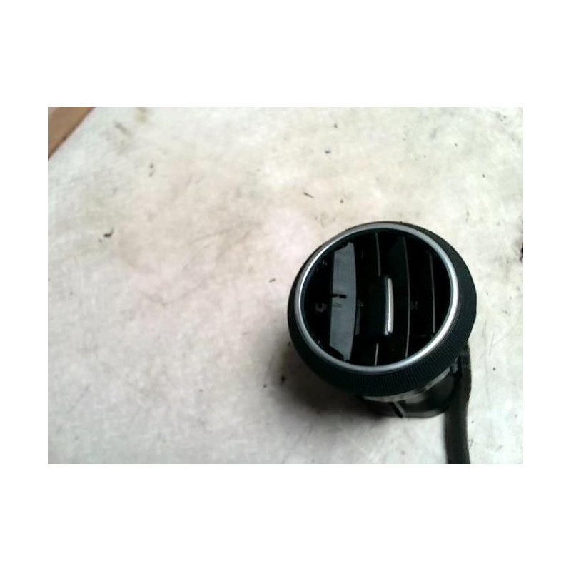 Aerateur tableau de bord avant gauche AUDI A3 2 PHASE 1 d’occasion