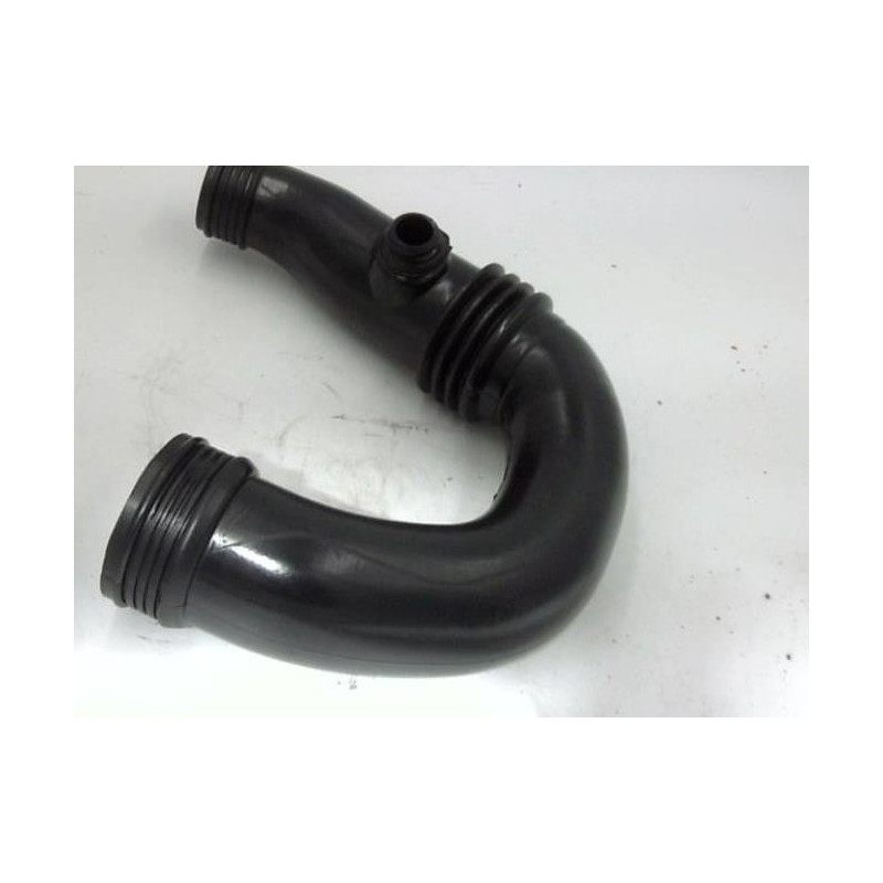 Durite de turbo RENAULT CLIO 2 PHASE 2 d’occasion