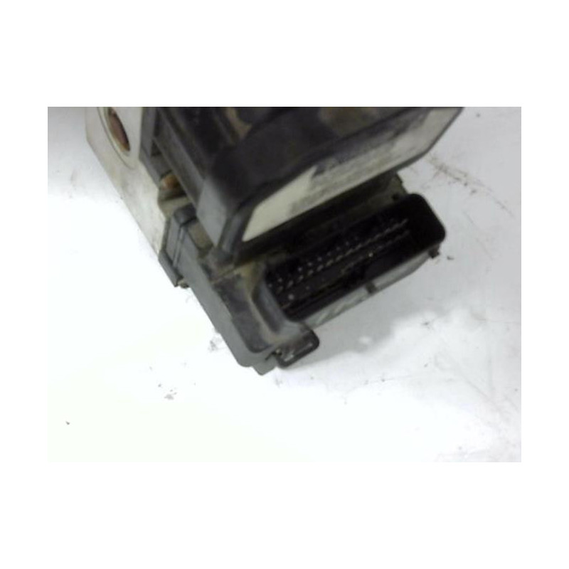 Bloc ABS (freins anti-blocage) TOYOTA COROLLA 10 PHASE 2 d’occasion