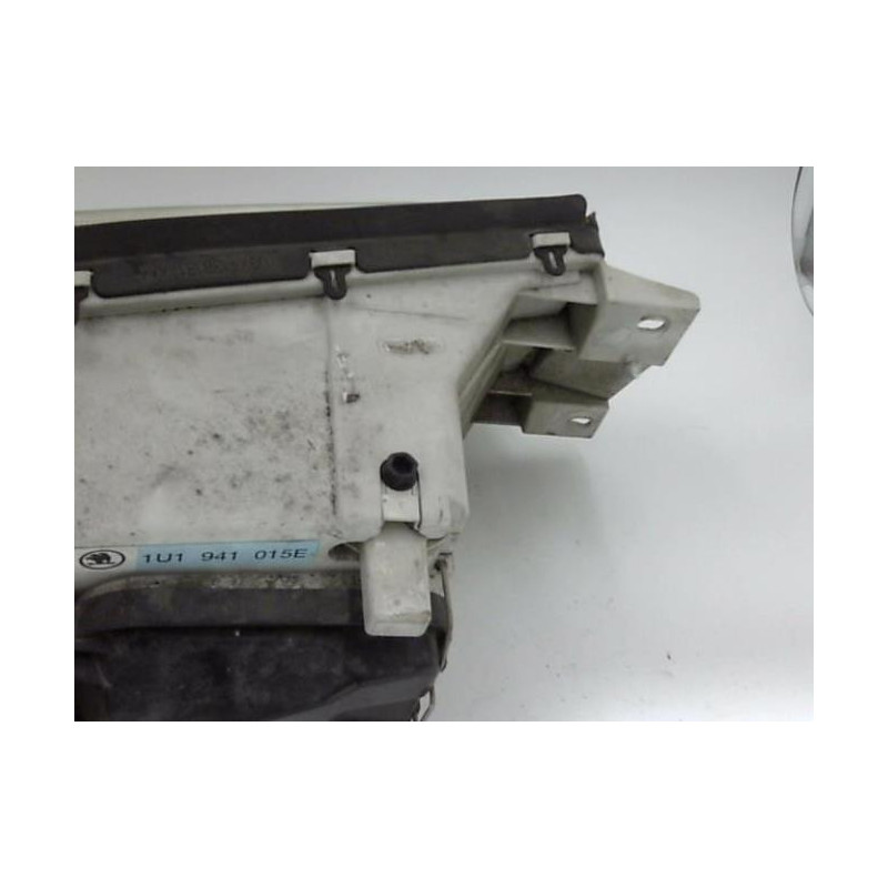 Optique avant principal gauche (feux)(phare) SKODA OCTAVIA 1 PHASE 2 BREAK d’occasion