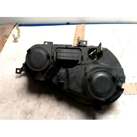 Optique avant principal gauche (feux)(phare) VOLKSWAGEN POLO 4 PHASE 1 d’occasion