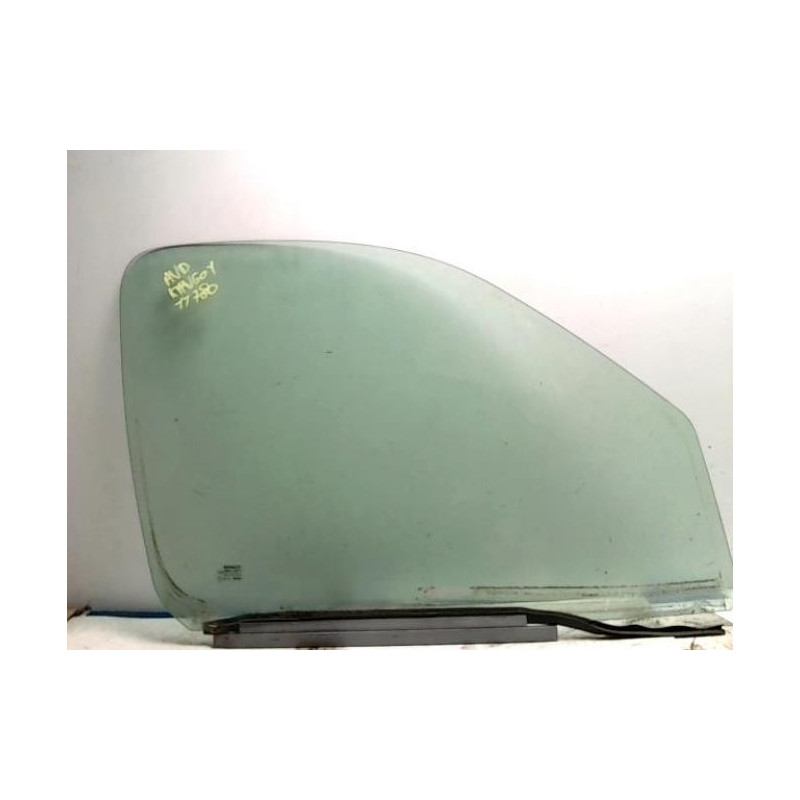 Vitre avant droit RENAULT KANGOO 1 PHASE 1 d’occasion