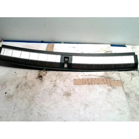 Garniture hayon BMW X1 F48 PHASE 1 d’occasion