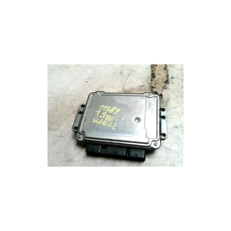 Calculateur moteur RENAULT SCENIC 2 PHASE 1 d’occasion