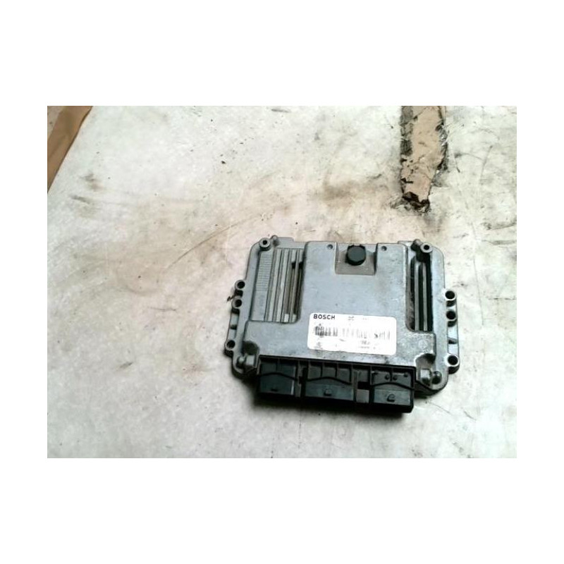 Calculateur moteur RENAULT SCENIC 2 PHASE 1 d’occasion