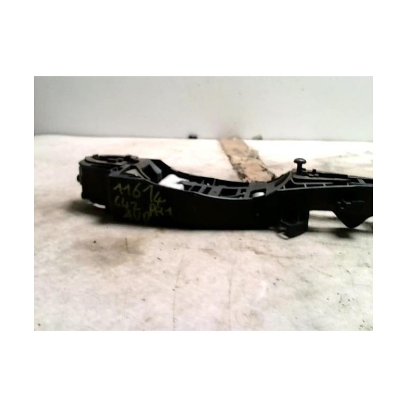 Support poignee porte avant droite RENAULT SCENIC 2 PHASE 1 d’occasion