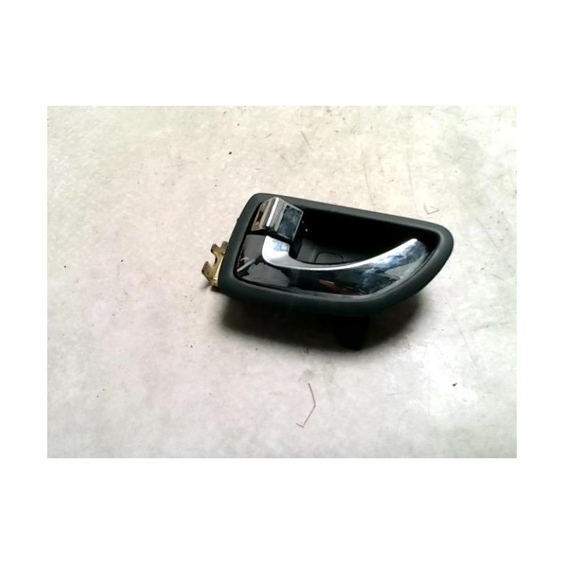 Poignee interieur avant gauche KIA SORENTO 1 PHASE 1 d’occasion