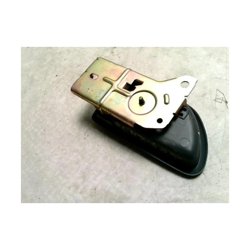 Poignee interieur avant gauche KIA SORENTO 1 PHASE 1 d’occasion