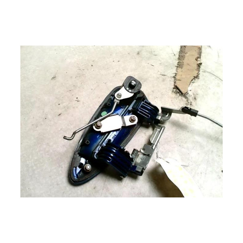 Poignee porte avant gauche FIAT GRANDE PUNTO d’occasion