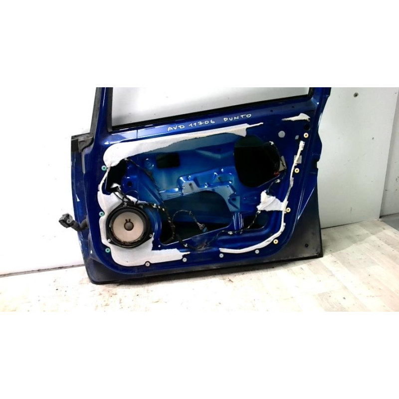 Porte avant droit FIAT GRANDE PUNTO d’occasion