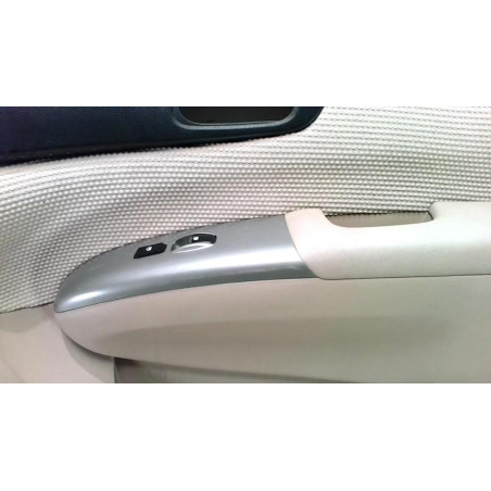 Panneau de porte avant droit KIA CARNIVAL 2 d’occasion