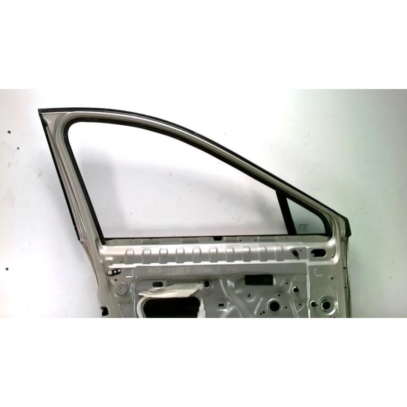 Porte avant gauche RENAULT GRAND SCENIC 3 PHASE 1 d’occasion