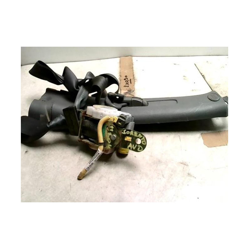 Ceinture avant droit KIA SORENTO 1 PHASE 1 d’occasion