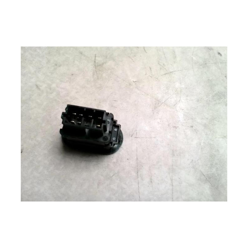 Interrupteur de leve vitre CITROEN C3 1 PHASE 1 d’occasion