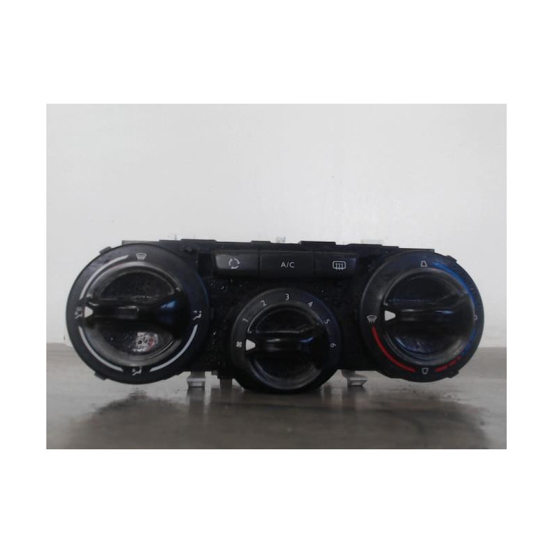 Commande chauffage PEUGEOT 208 1 PHASE 1 d’occasion
