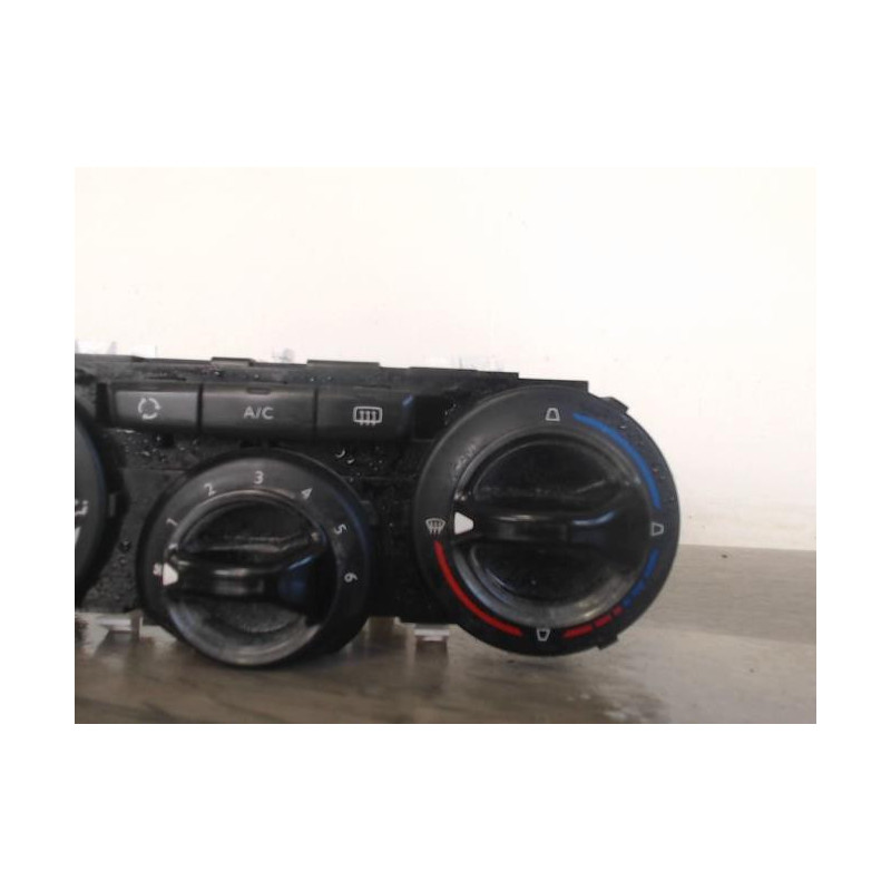 Commande chauffage PEUGEOT 208 1 PHASE 1 d’occasion