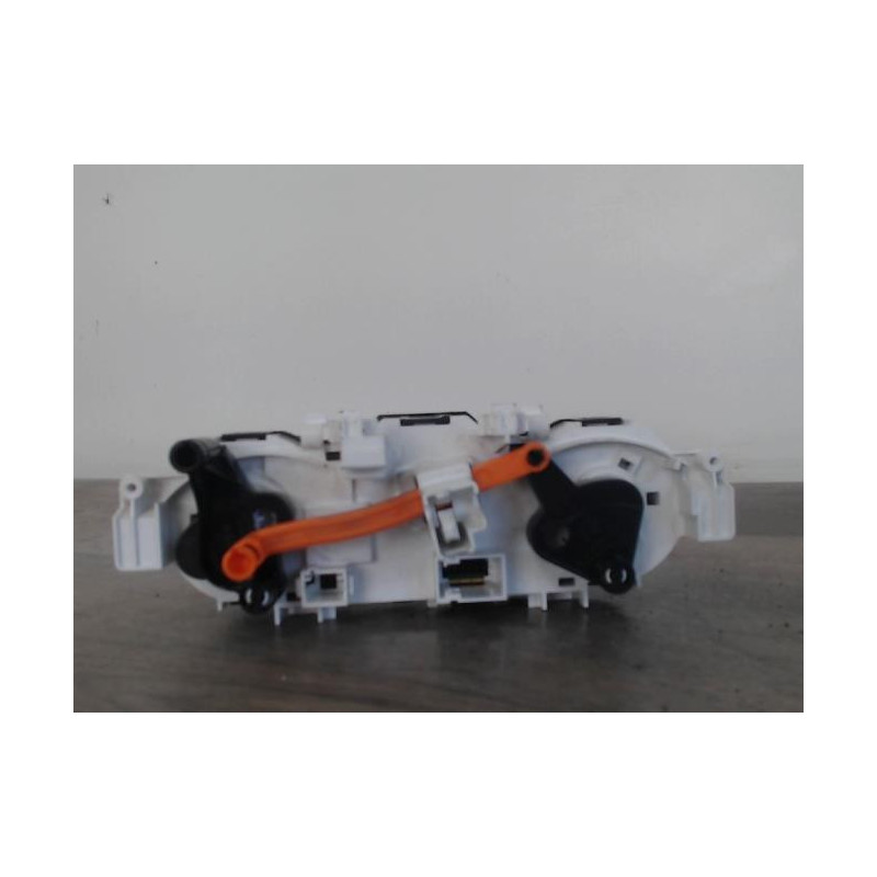 Commande chauffage PEUGEOT 208 1 PHASE 1 d’occasion