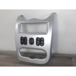 Interrupteur de leve vitre DACIA SANDERO 1 d’occasion