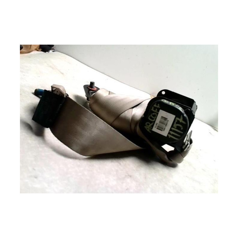 Ceinture arriere centrale KIA CARNIVAL 2 d’occasion