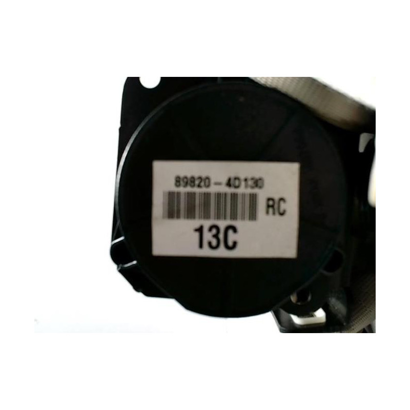 Ceinture arriere centrale KIA CARNIVAL 2 d’occasion