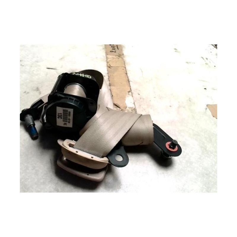 Ceinture arriere centrale KIA CARNIVAL 2 d’occasion