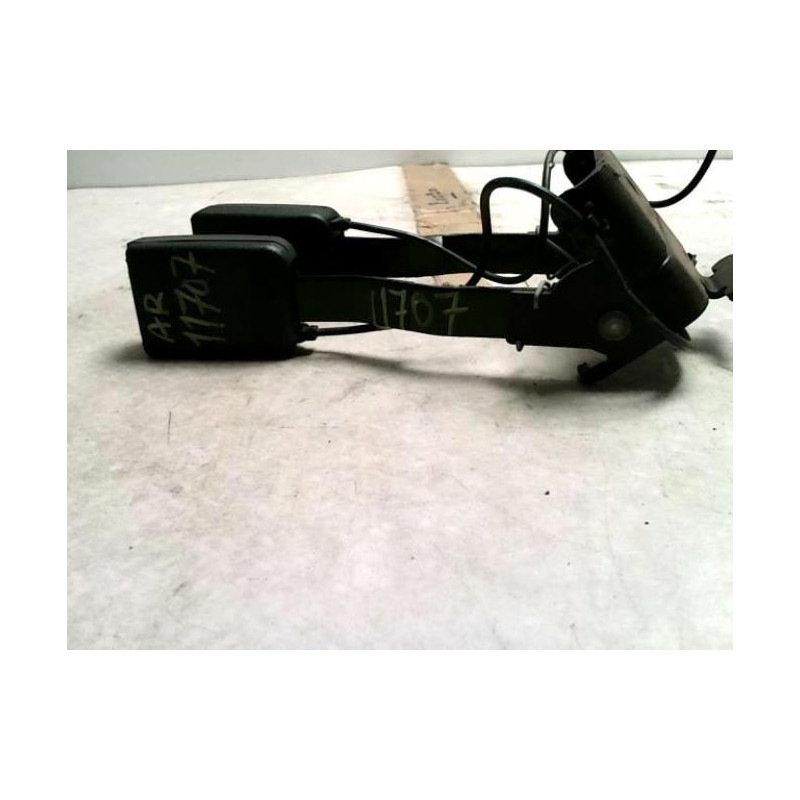 Attache ceinture arriere centrale RENAULT GRAND SCENIC 3 PHASE 1 d’occasion