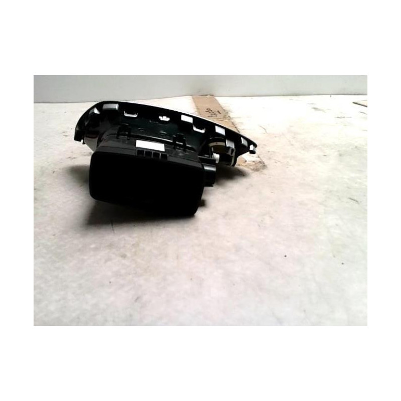 Aerateur tableau de bord avant gauche RENAULT GRAND SCENIC 3 PHASE 1 d’occasion