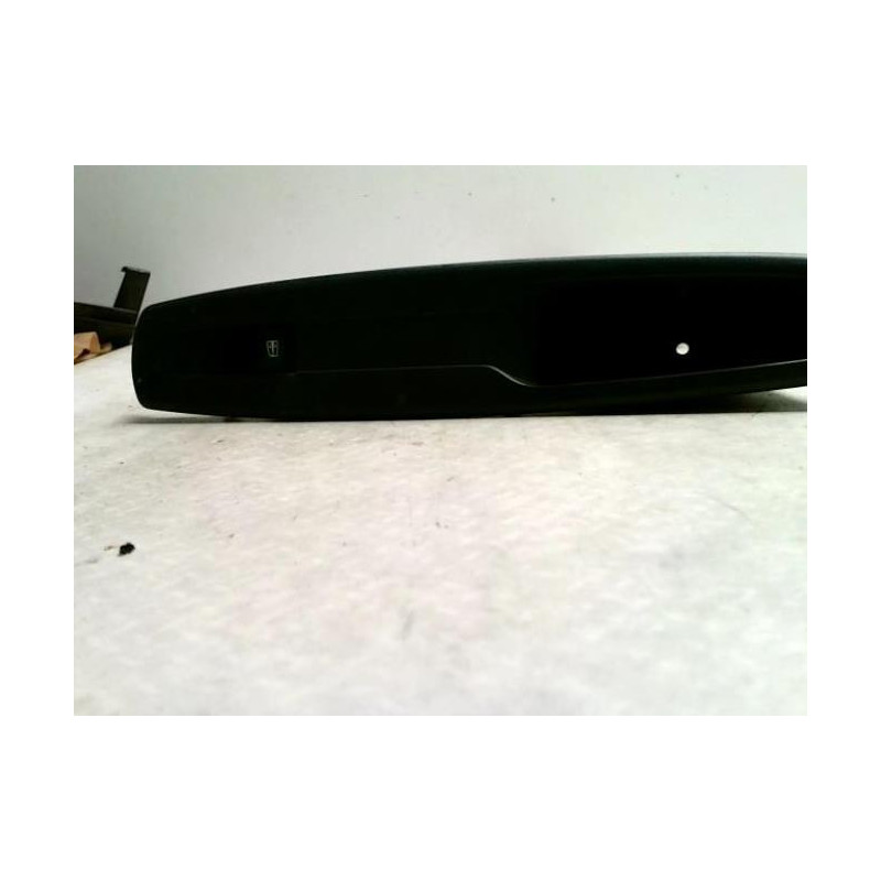 Interrupteur de leve vitre avant droit RENAULT GRAND SCENIC 3 PHASE 1 d’occasion