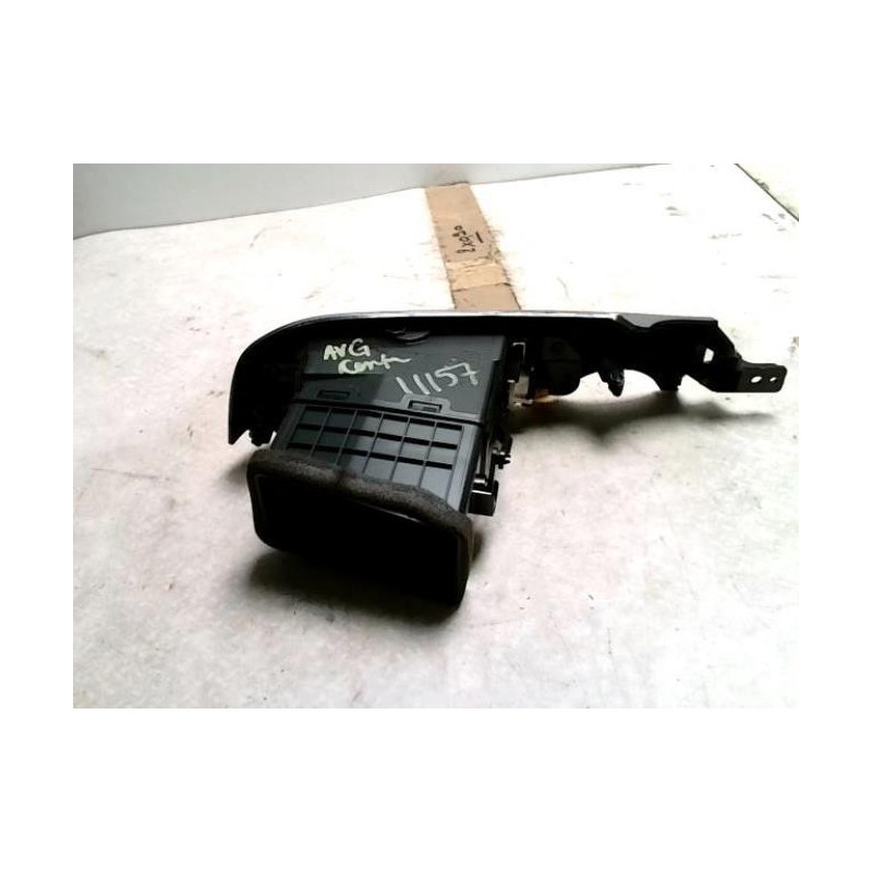Aerateur tableau de bord avant gauche KIA CARNIVAL 2 d’occasion