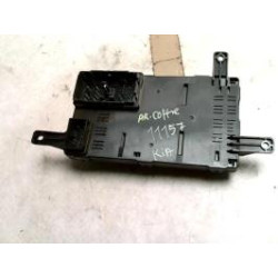 Porte fusible KIA CARNIVAL 2 d’occasion