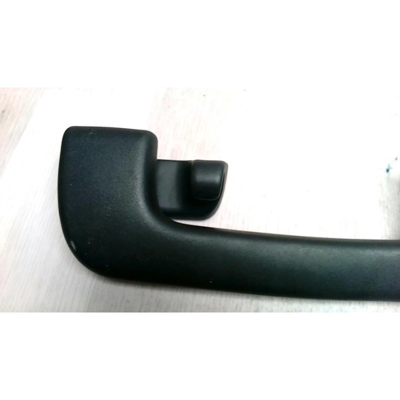 Poignee de maintien arriere gauche AUDI A4 3 AVANT PHASE 1 BREAK d’occasion