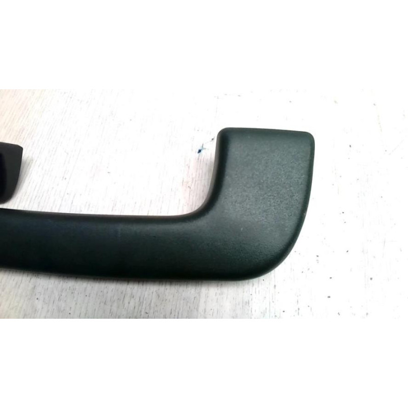 Poignee de maintien arriere gauche AUDI A4 3 AVANT PHASE 1 BREAK d’occasion
