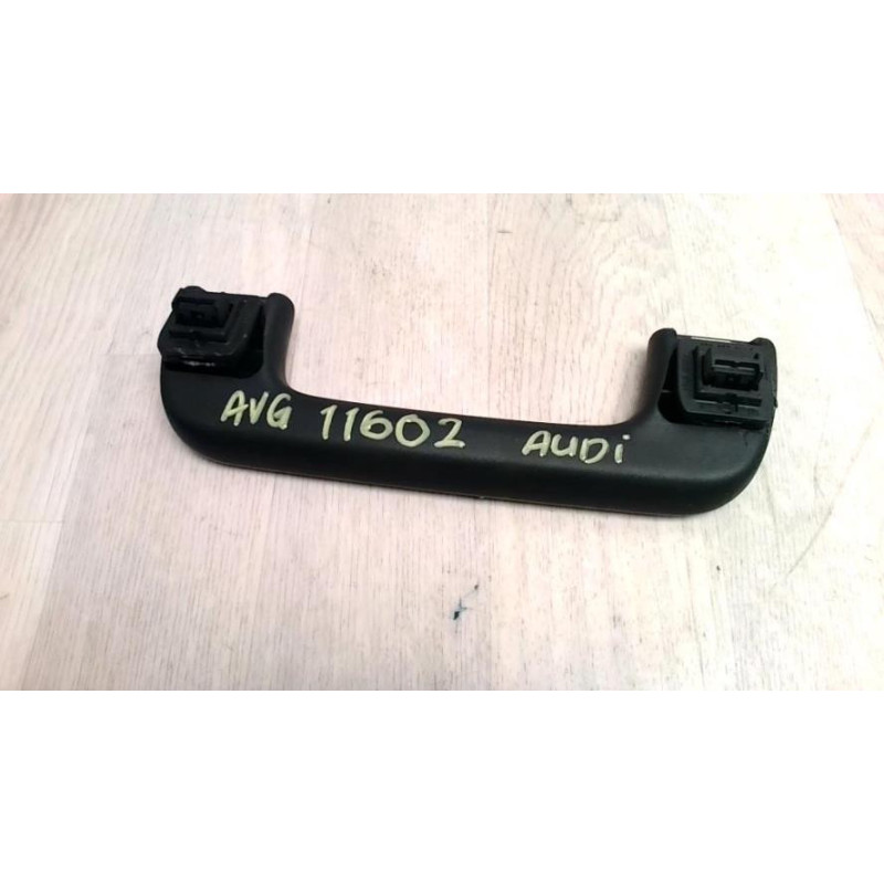 Poignee de maintien avant gauche AUDI A4 3 AVANT PHASE 1 BREAK d’occasion