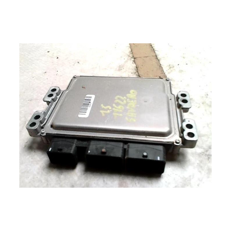 Calculateur moteur DACIA SANDERO 1 d’occasion