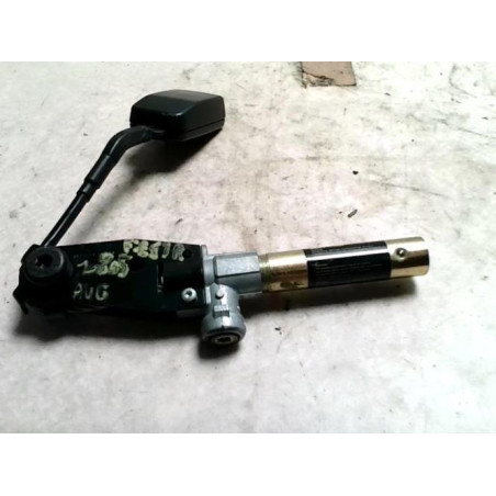 Attache ceinture avant gauche FORD FIESTA 4 PHASE 1 d’occasion