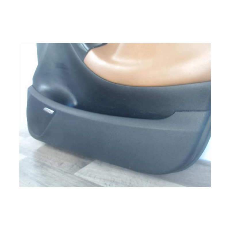 Panneau de porte avant droit CITROEN C4 PICASSO 1 d’occasion