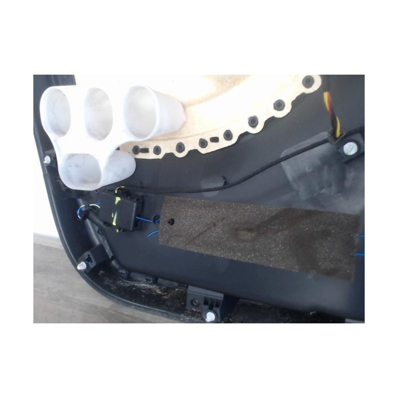 Panneau de porte avant droit CITROEN C4 PICASSO 1 d’occasion