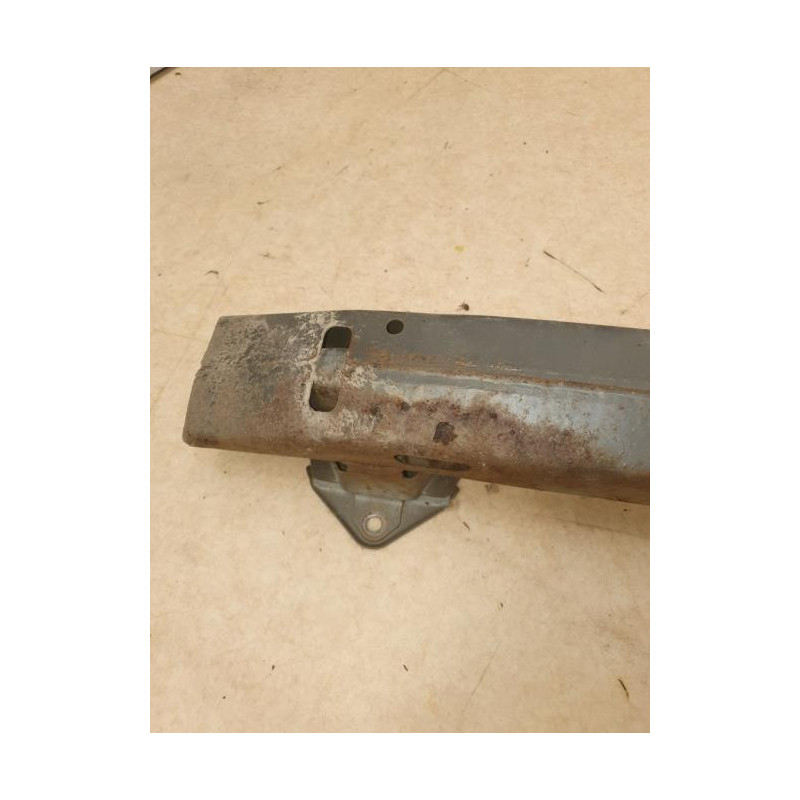 Renfort pare choc arriere (traverse) TOYOTA COROLLA VERSO 2 PHASE 1 d’occasion