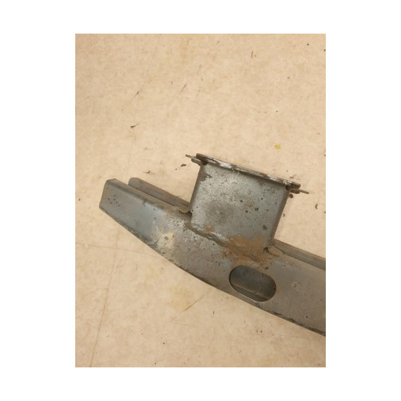 Renfort pare choc arriere (traverse) TOYOTA COROLLA VERSO 2 PHASE 1 d’occasion