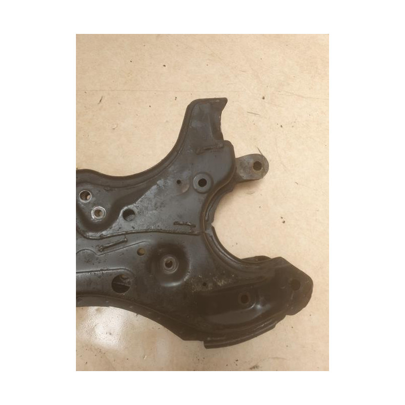 Berceau avant TOYOTA COROLLA VERSO 2 PHASE 1 d’occasion
