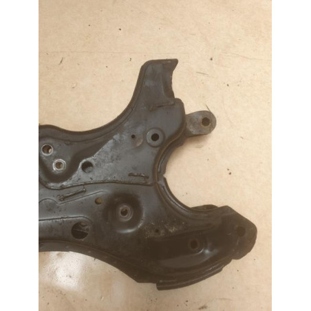 Berceau avant TOYOTA COROLLA VERSO 2 PHASE 1 d’occasion