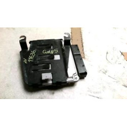 Calculateur moteur VOLKSWAGEN GOLF 5 d’occasion