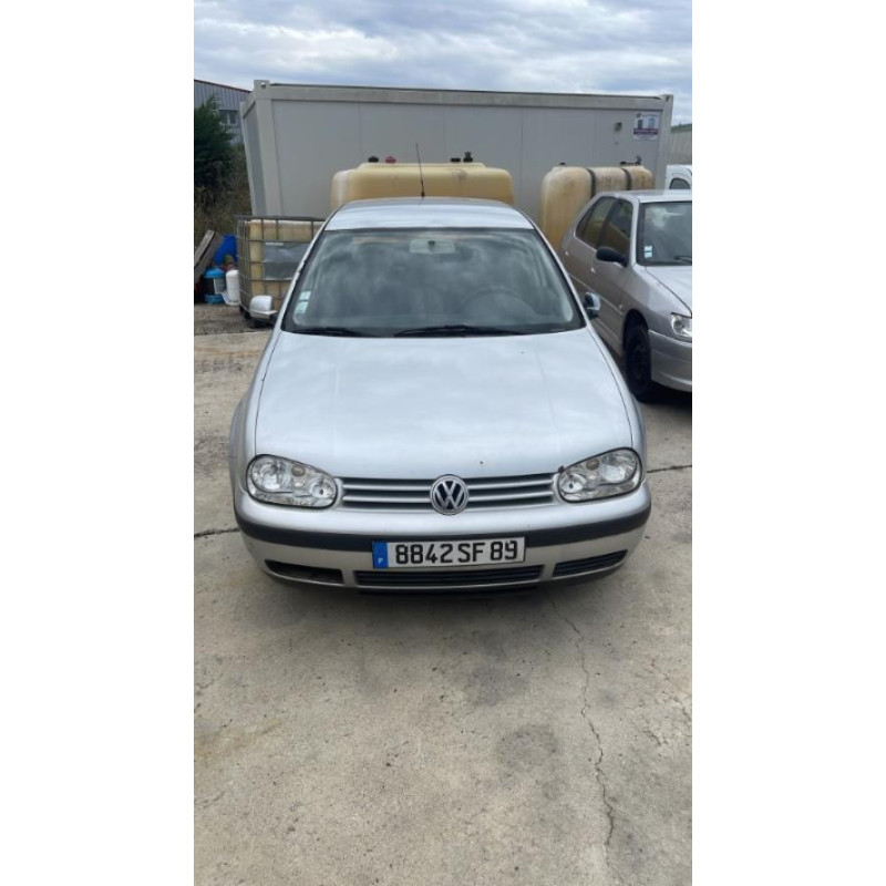 Pare choc arriere VOLKSWAGEN GOLF 4 d’occasion