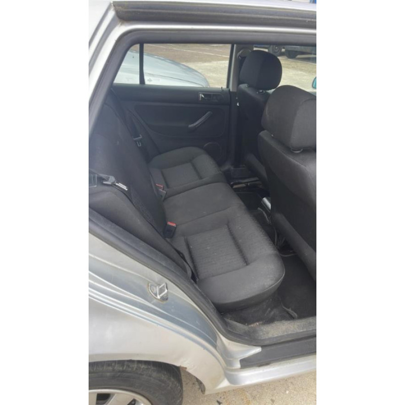Pare choc arriere VOLKSWAGEN GOLF 4 d’occasion