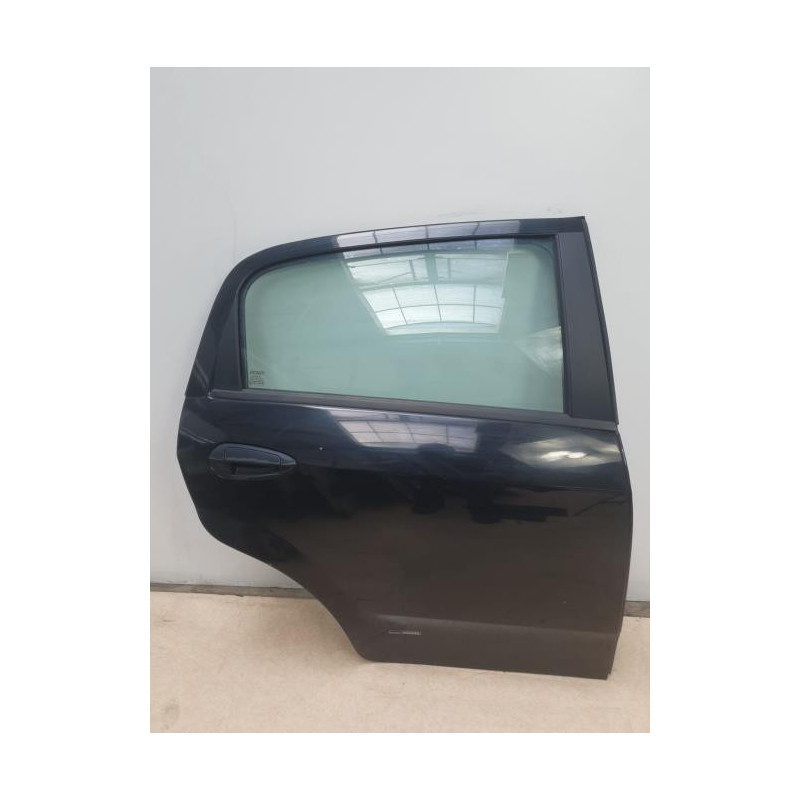 Porte arriere droit FIAT GRANDE PUNTO d’occasion