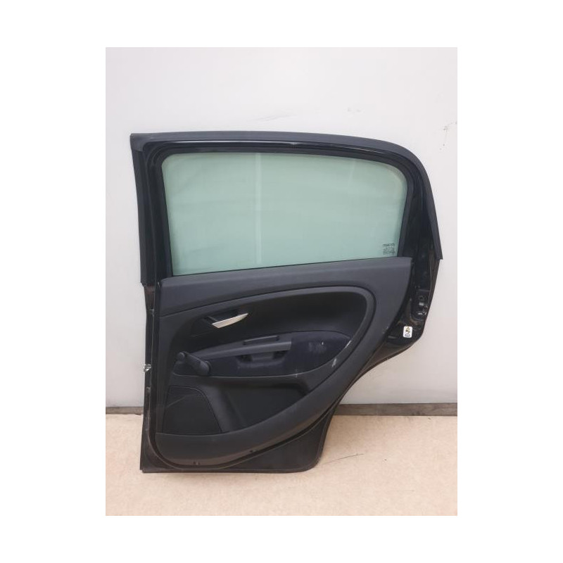 Porte arriere droit FIAT GRANDE PUNTO d’occasion