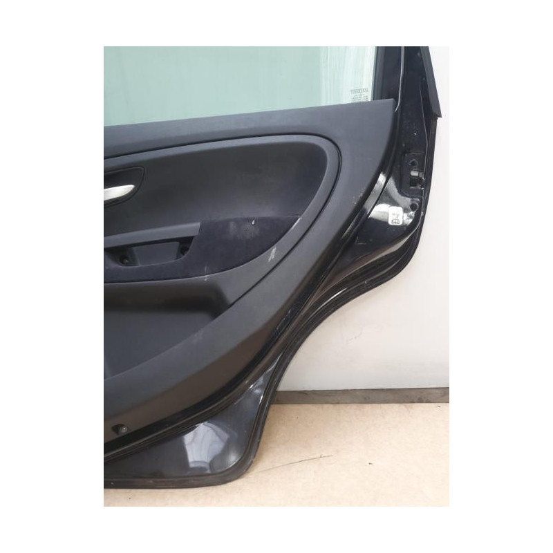 Porte arriere droit FIAT GRANDE PUNTO d’occasion