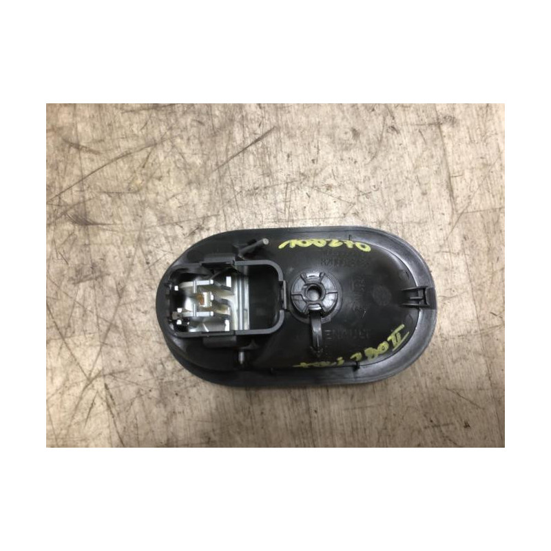 Poignee interieur avant droit RENAULT TWINGO 2 PHASE 2 d’occasion